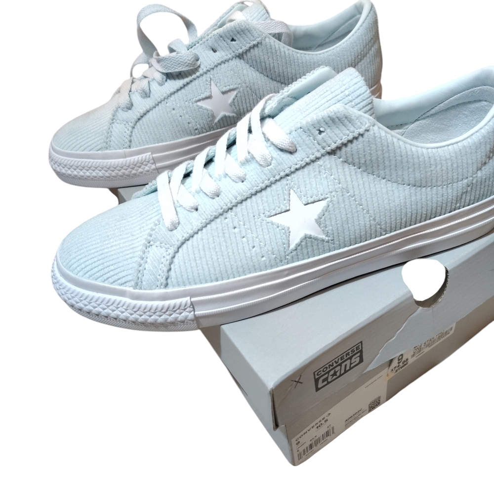 Converse Light Blue Corduroy Sneakers Women's 10.5 Men's 9 nwt New
